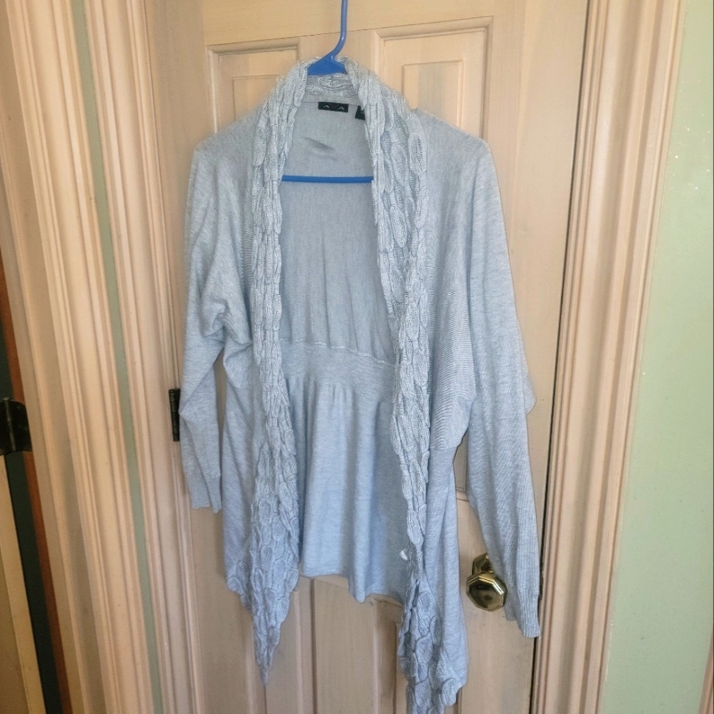 Misses sz L Ava Gray  open Cardigan sweater longer sides detailed material